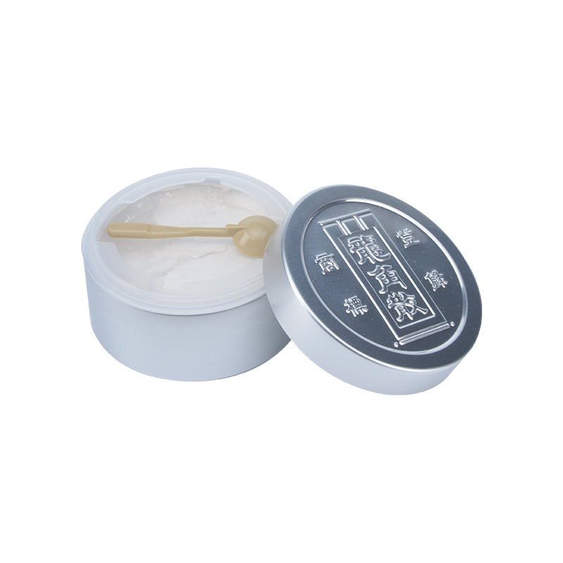 Ryukakusan Herbal Powder from Japan helps relieve sore throat, cough, and hoarseness with traditional herbal ingredients.