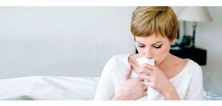 Ryukakusan Herbal Powder from Japan helps relieve sore throat, cough, and hoarseness with traditional herbal ingredients.